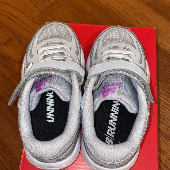 Toddler New Balance Sneakers - Picture 3 of 7